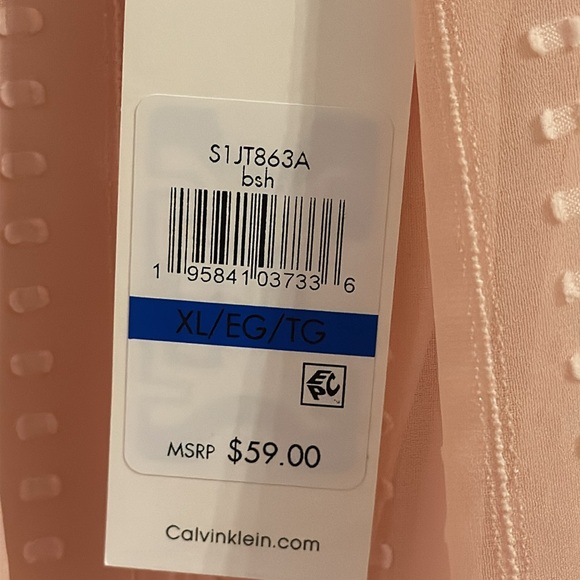 Calvin Klein Women’s Sleeveless Blouses in Pink and Cream, Size 16 NWT - Picture 14 of 16